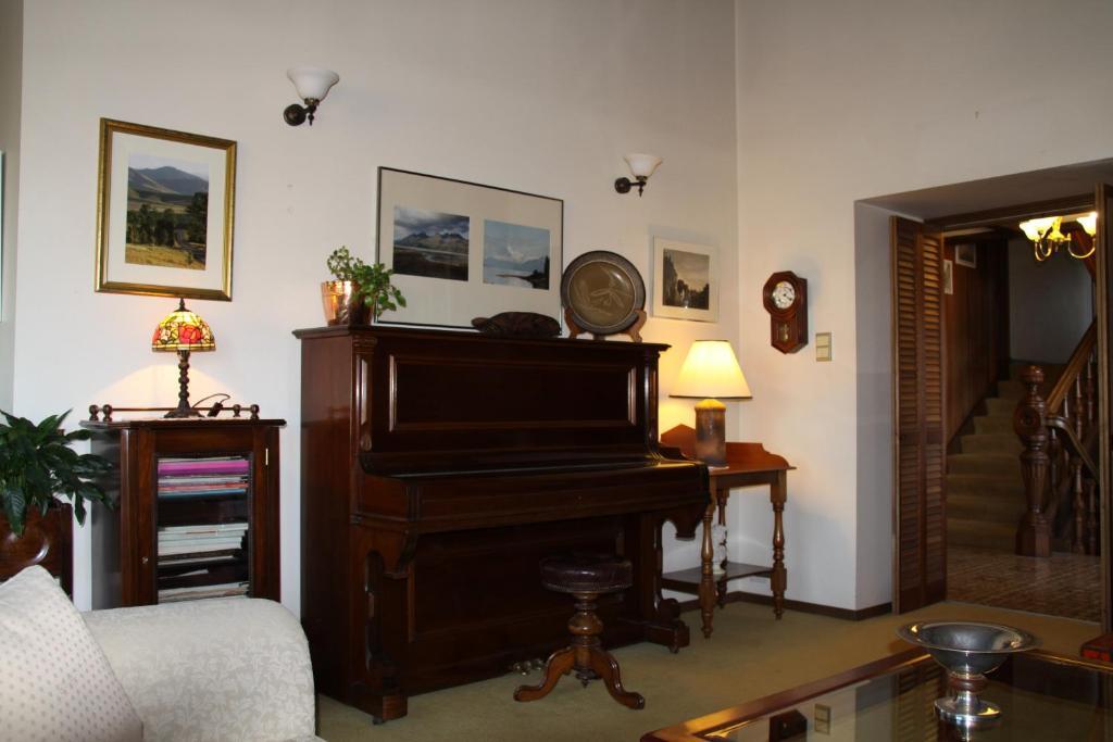 Bathurst Heights Bed & Breakfast Екстериор снимка