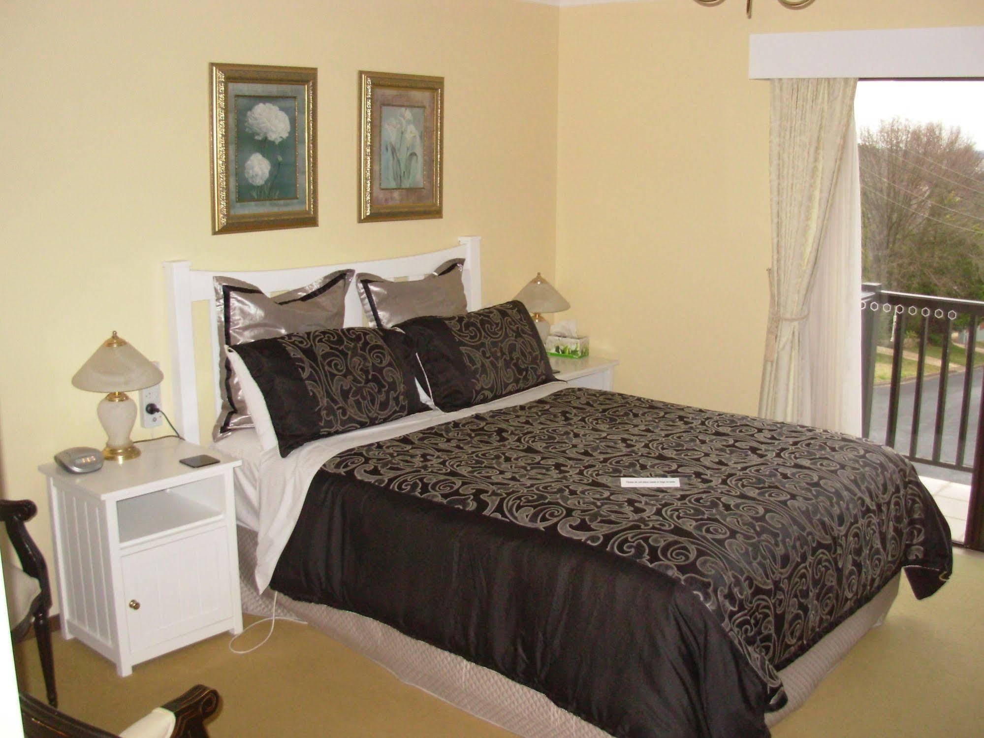 Bathurst Heights Bed & Breakfast Екстериор снимка