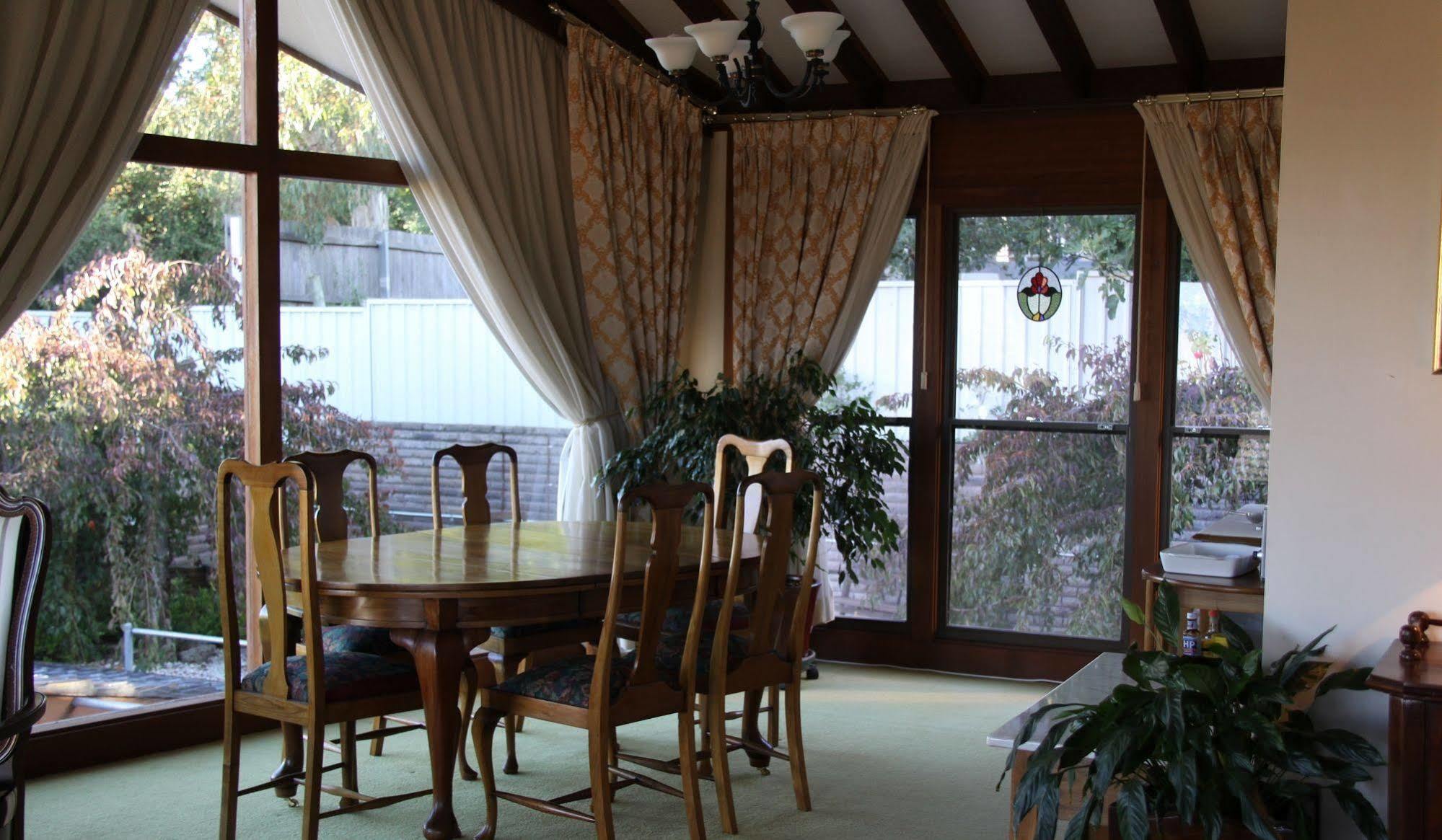 Bathurst Heights Bed & Breakfast Екстериор снимка